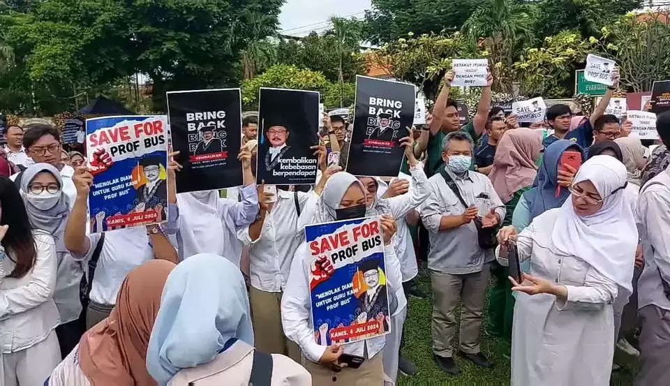 Demo Civitas Akademik FK Unair